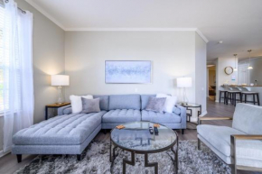 Vista Cay Lakeview Elysium condo